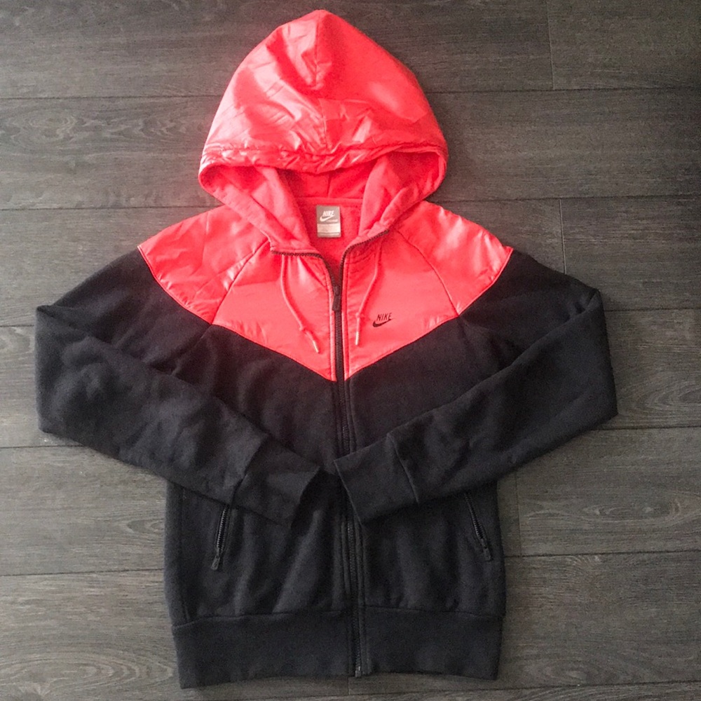 Nike - zip up hoodie | medium